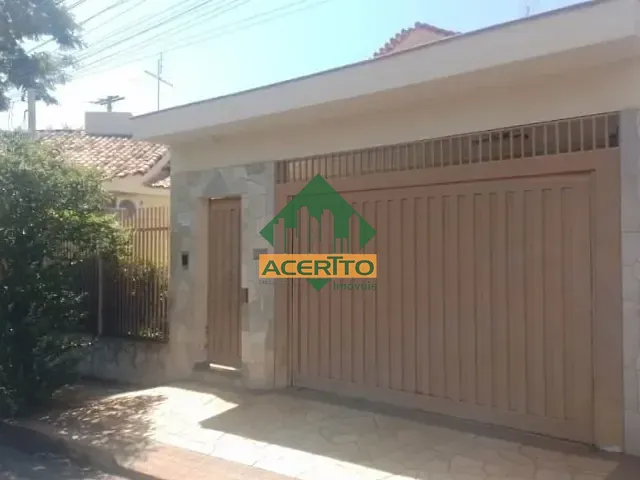 Casa com 330m², à venda, no bairro Vila Mendonça em Araçatuba
