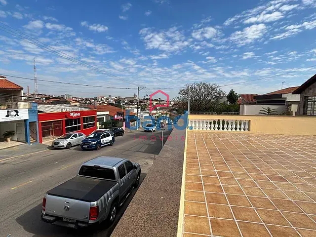 Casa à venda ou para alugar, no bairro Vila América em Porto Feliz