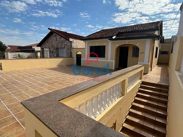 Casa à venda ou para alugar, no bairro Vila América em Porto Feliz