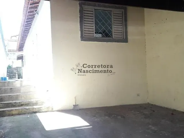 Casa com 150m² 2 quartos e 1 banheiro, à venda, no bairro Cidade Salvador em Jacareí
