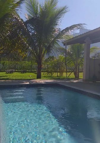 Casa com 500m² 3 quartos e 1 banheiro, à venda, no bairro Folha Seca em Ubatuba