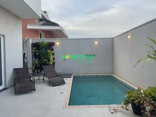 Casa com 250m² 3 quartos e 3 banheiros, à venda, no bairro Condomínio Residencial Mantiqueira em São José dos Campos