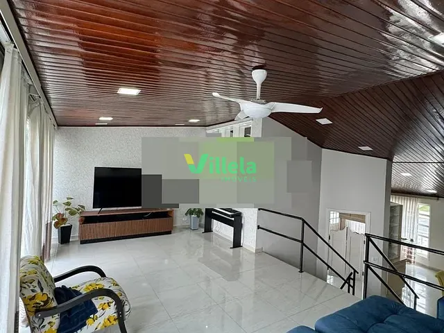 Casa com 800m² 3 quartos e 4 banheiros, à venda ou para alugar, no bairro Jardim das Cerejeiras em Arujá