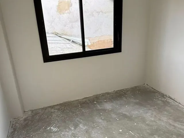 Casa 3 quartos e 3 banheiros, à venda, no bairro Campo Comprido em Curitiba