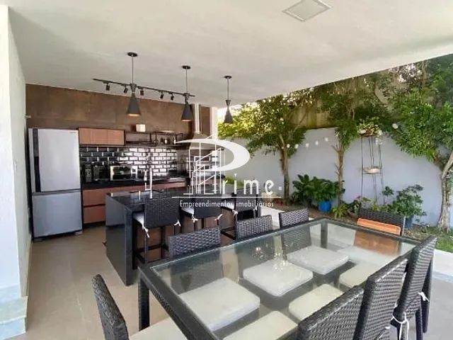 Casa com 791m² 4 quartos e 7 banheiros, à venda, no bairro Camboinhas em Niterói