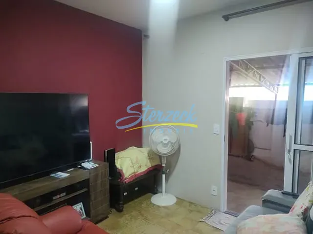 Casa com 200m² 2 quartos e 1 banheiro, à venda, no bairro Capela em Vinhedo