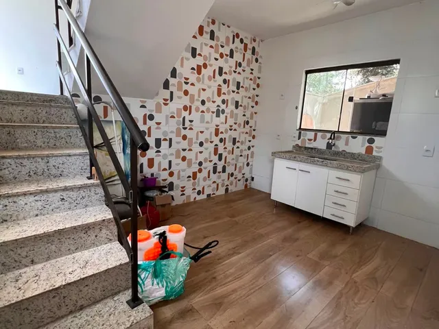 Casa 2 quartos e 2 banheiros, à venda, no bairro Granja dos Cavaleiros em Macaé