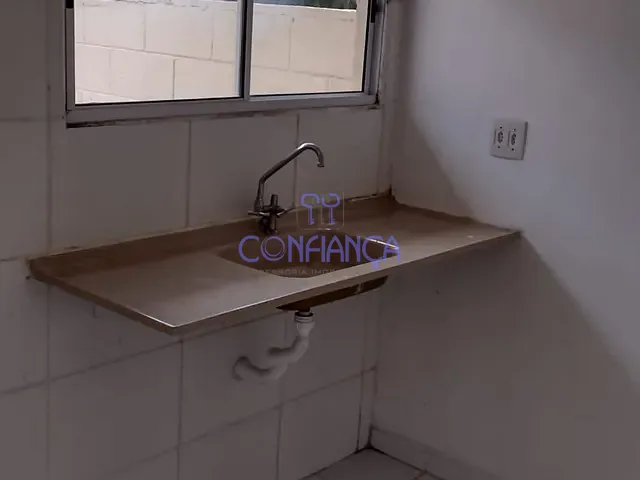 Casa 2 quartos e 1 banheiro, para alugar, no bairro Guaratiba em Rio de Janeiro