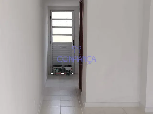 Casa 2 quartos e 1 banheiro, para alugar, no bairro Guaratiba em Rio de Janeiro