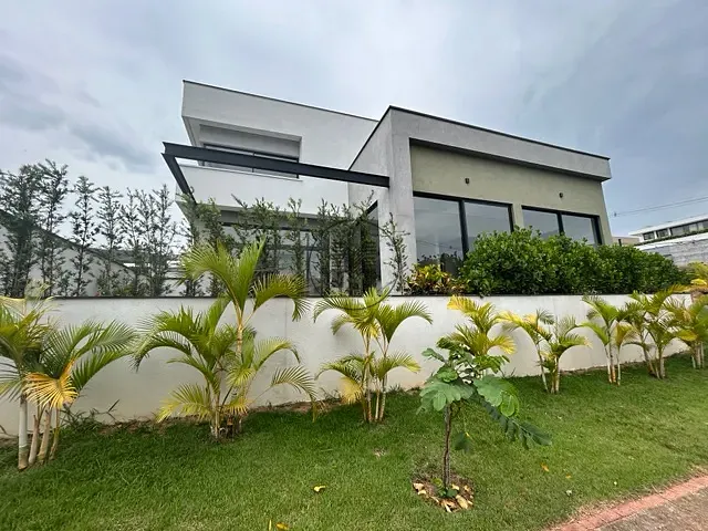 Casa 4 quartos e 6 banheiros, à venda, no bairro Loteamento Residencial Fazenda Casa Grande em Taubaté
