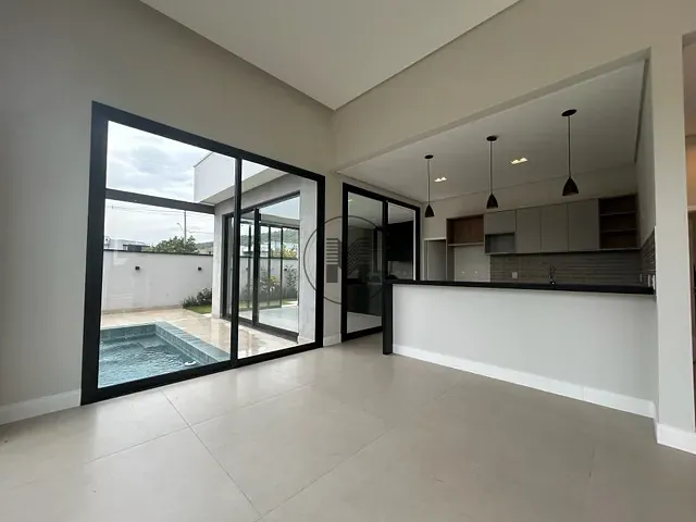 Casa 4 quartos e 6 banheiros, à venda, no bairro Loteamento Residencial Fazenda Casa Grande em Taubaté