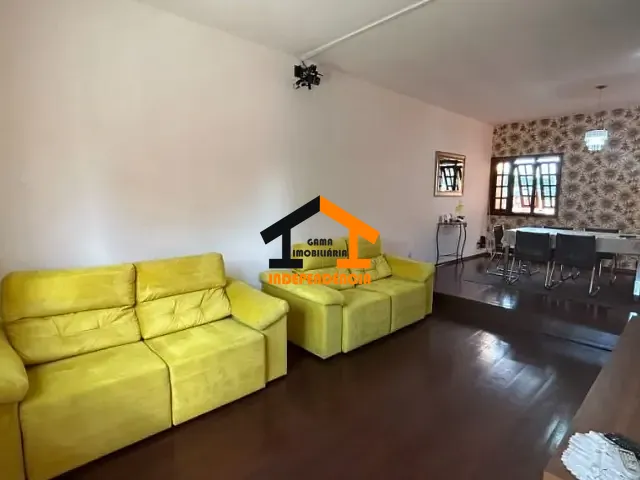 Casa com 250m² 3 quartos e 2 banheiros, à venda, no bairro Jardim México em Itatiba