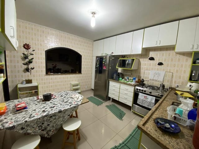 Casa com 250m² 2 quartos e 2 banheiros, à venda, no bairro Jardim do Engenho em Cotia