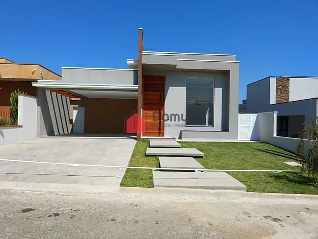 Casa 3 quartos e 4 banheiros, à venda, no bairro Nossa Senhora do Perpétuo Socorro em Pindamonhangaba