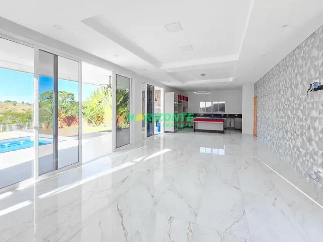 Casa com 1300m² 3 quartos e 4 banheiros, à venda, no bairro Mirante do Vale em Jacareí