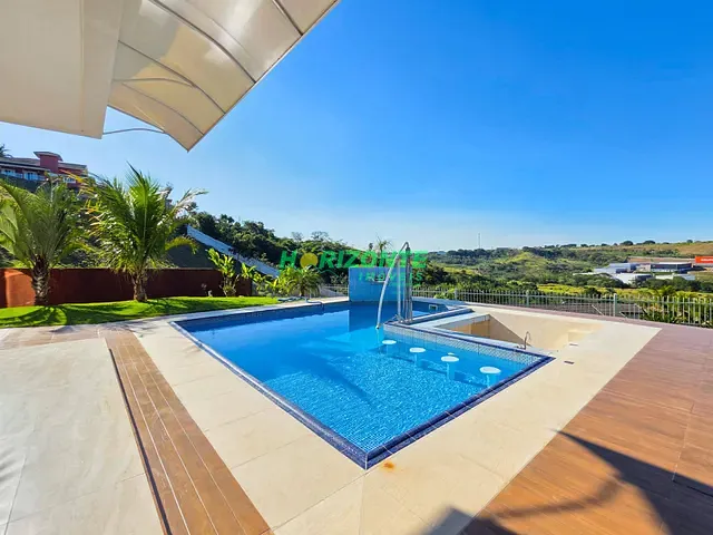 Casa com 1300m² 3 quartos e 4 banheiros, à venda, no bairro Mirante do Vale em Jacareí
