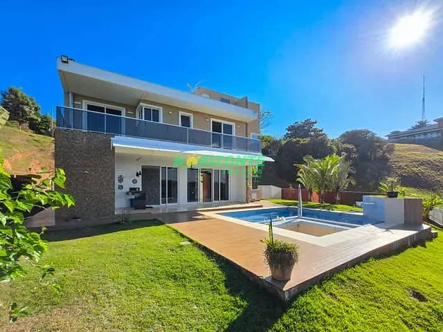 Casa com 1300m² 3 quartos e 4 banheiros, à venda, no bairro Mirante do Vale em Jacareí