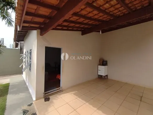Casa com 289m² 2 quartos e 1 banheiro, à venda, no bairro Jardim do Lago em Artur Nogueira