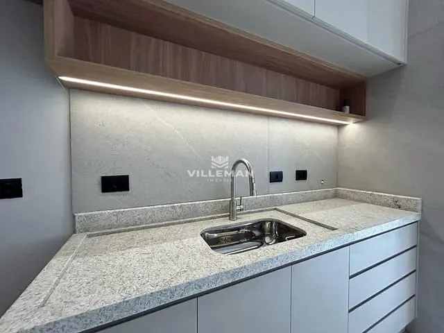 Casa com 209m² 3 quartos e 2 banheiros, à venda, no bairro Jardim Campos em Maringá