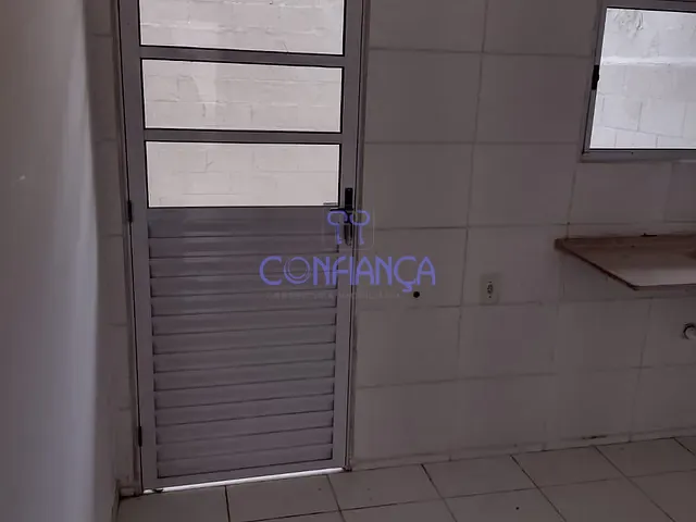 Casa 2 quartos e 1 banheiro, para alugar, no bairro Guaratiba em Rio de Janeiro
