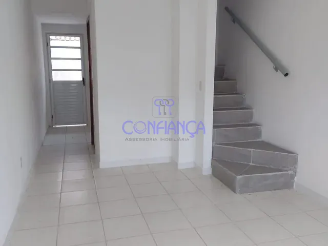 Casa 2 quartos e 1 banheiro, para alugar, no bairro Guaratiba em Rio de Janeiro