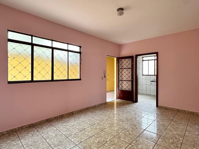 Foto do Casa - Casa plana para locação com 2 quartos e uma vaga, Planalto, Belo Horizonte, MG | Deltalar Imóveis