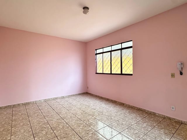 Foto do Casa - Casa plana para locação com 2 quartos e uma vaga, Planalto, Belo Horizonte, MG | Deltalar Imóveis