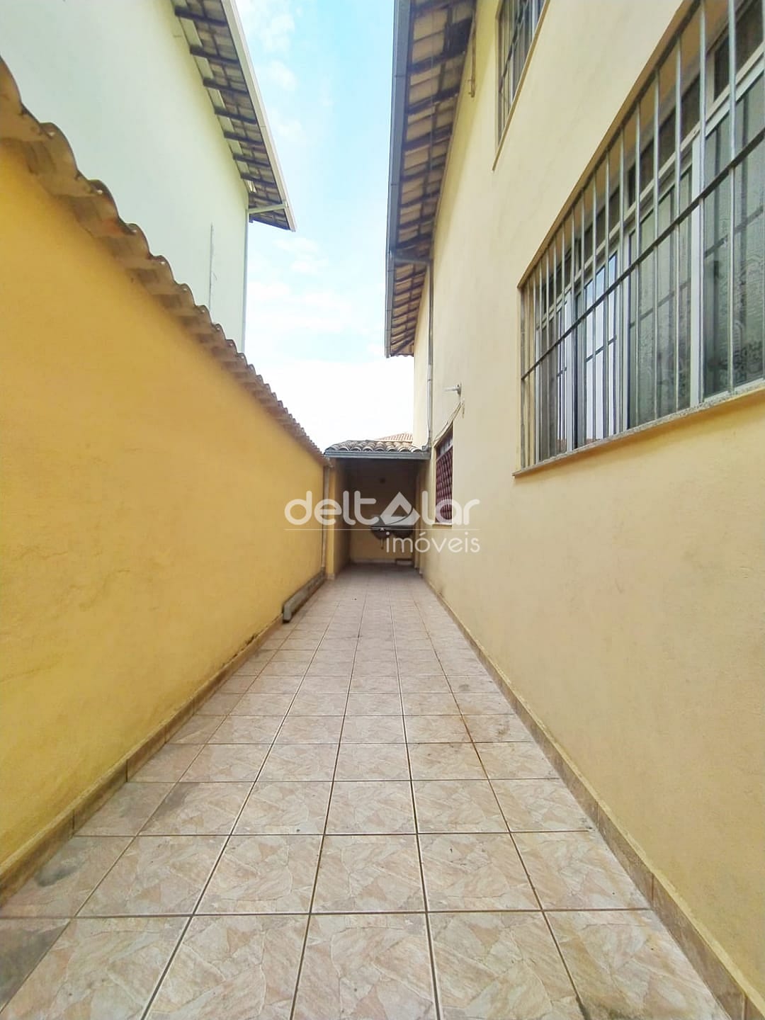 Casa para alugar com 2 quartos, 65m² - Foto 3
