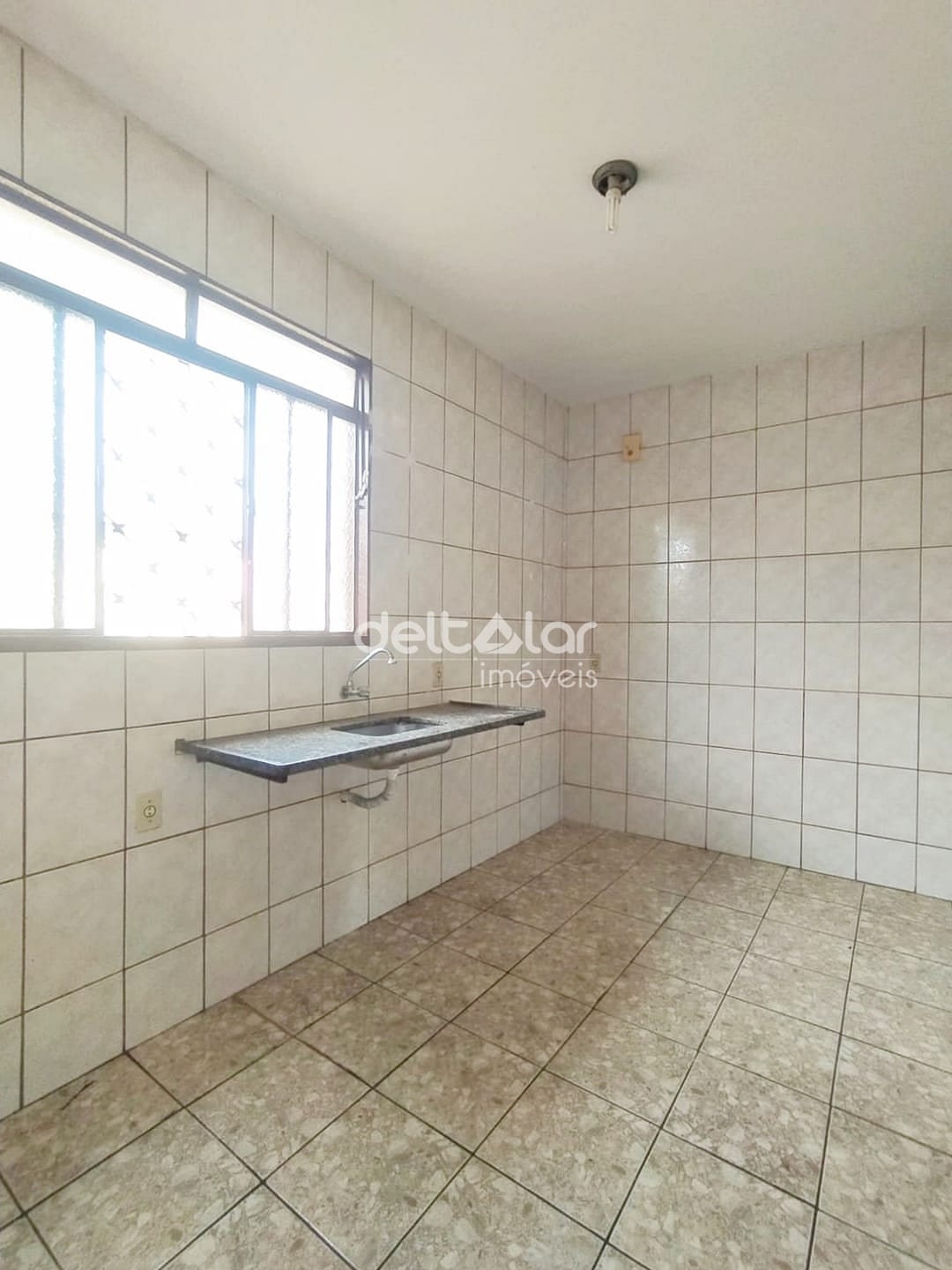 Casa para alugar com 2 quartos, 65m² - Foto 15