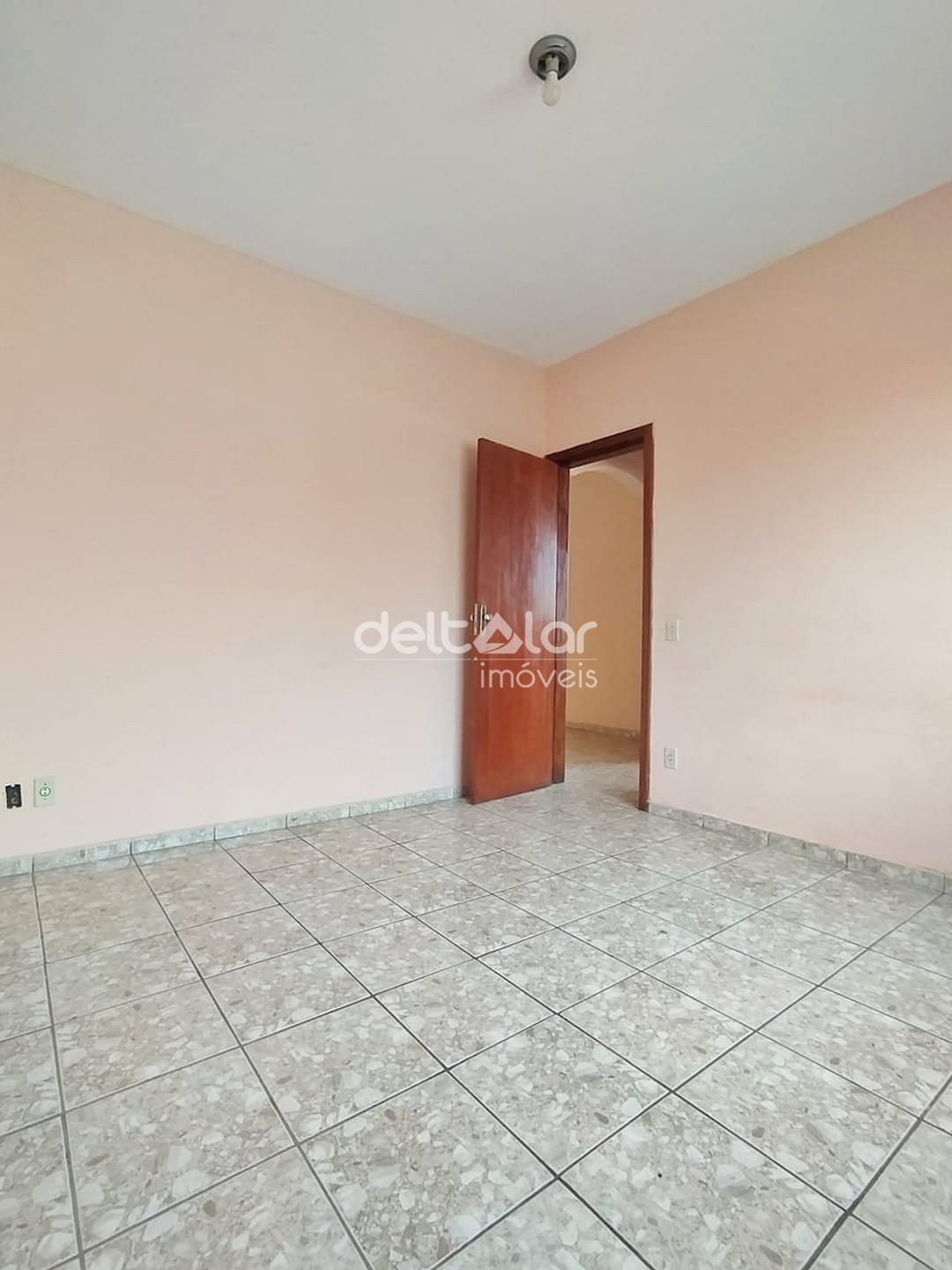 Casa para alugar com 2 quartos, 65m² - Foto 21