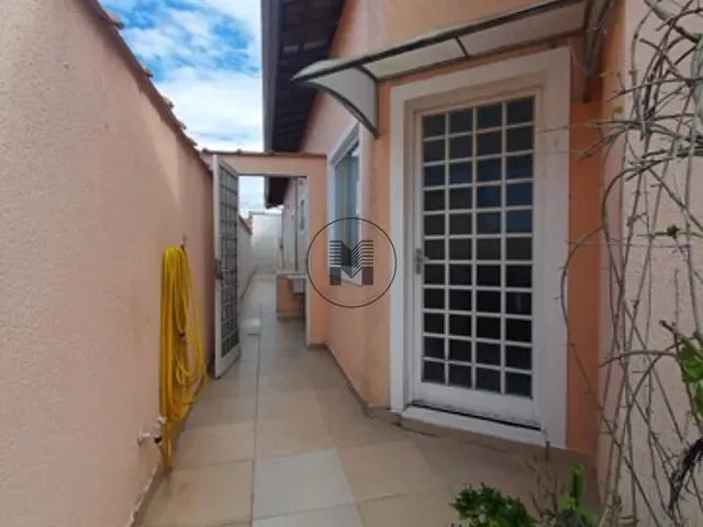 Casa 2 quartos e 2 banheiros, à venda, no bairro Cidade Jardim em Taubaté