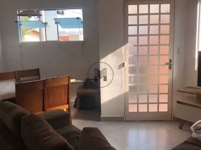 Casa 2 quartos e 2 banheiros, à venda, no bairro Cidade Jardim em Taubaté