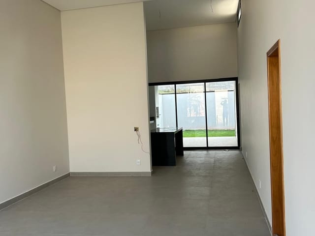 Casa com 264m² 3 quartos e 2 banheiros, à venda, no bairro Parque das Nações em Pindamonhangaba