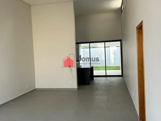 Casa com 264m² 3 quartos e 2 banheiros, à venda, no bairro Parque das Nações em Pindamonhangaba