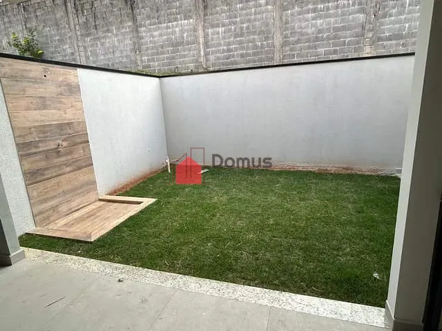 Casa com 264m² 3 quartos e 2 banheiros, à venda, no bairro Parque das Nações em Pindamonhangaba