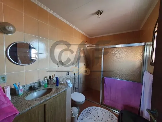Casa com 500m² 2 quartos e 3 banheiros, à venda, no bairro Jardim Botânico em Jaguariúna