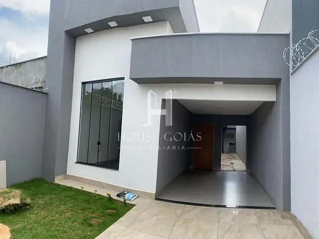 Casa 3 quartos e 2 banheiros, à venda, no bairro Jardim Mont Serrat em Aparecida de Goiânia