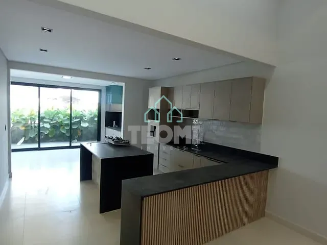 Casa 3 quartos e 2 banheiros, à venda ou para alugar, no bairro Guedes em Tremembé
