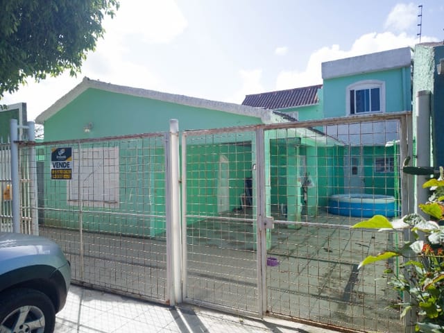 Casa com 230m² 5 quartos e 2 banheiros, à venda, no bairro Cassino em Rio Grande