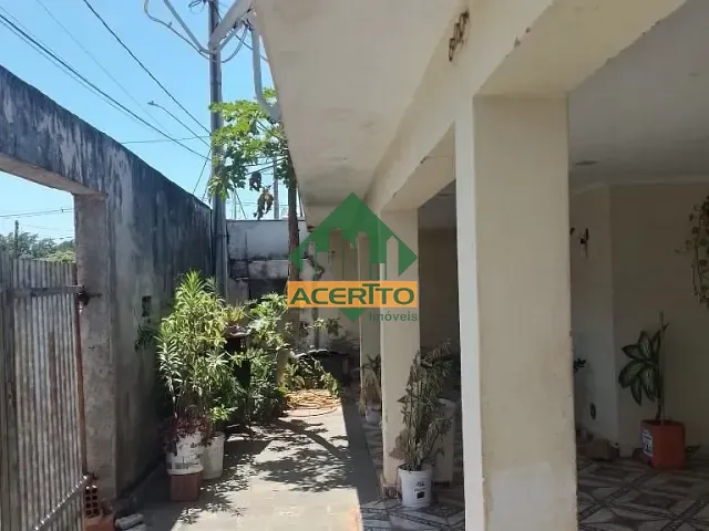 Casa com 300m² 3 quartos e 3 banheiros, à venda, no bairro Dona Amélia em Araçatuba