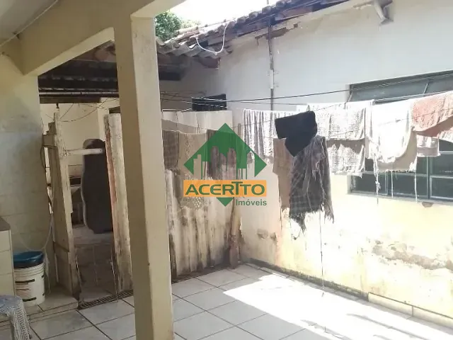 Casa com 300m² 3 quartos e 3 banheiros, à venda, no bairro Dona Amélia em Araçatuba