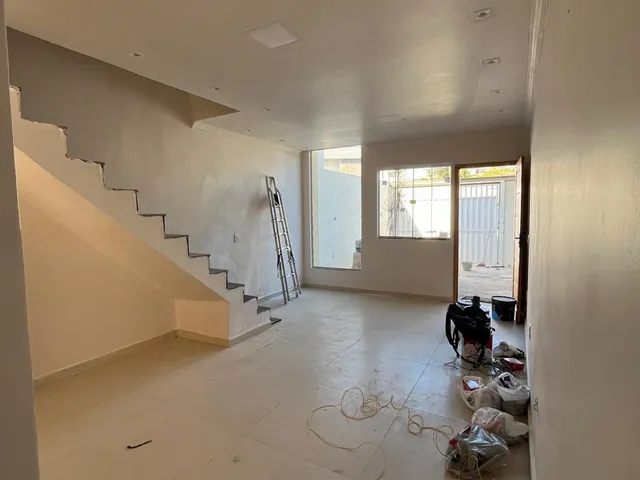 Casa 3 quartos e 3 banheiros, à venda, no bairro Jardim Vitória em Macaé