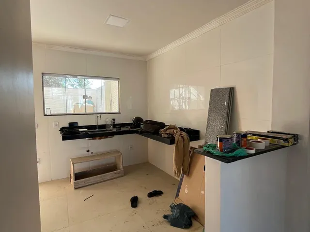 Casa 3 quartos e 3 banheiros, à venda, no bairro Jardim Vitória em Macaé