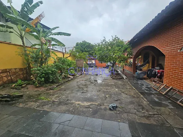 Casa à venda, no bairro Bangu em Rio de Janeiro