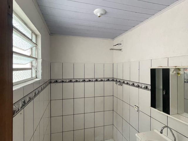 Casa com 300m², à venda, no bairro Água Preta em Pindamonhangaba