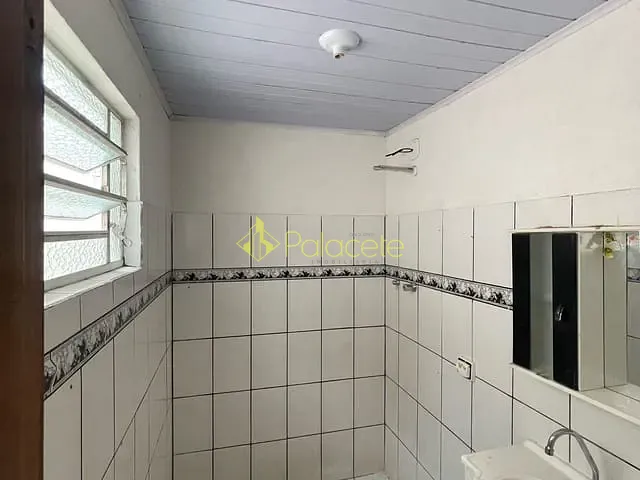 Casa com 300m², à venda, no bairro Água Preta em Pindamonhangaba