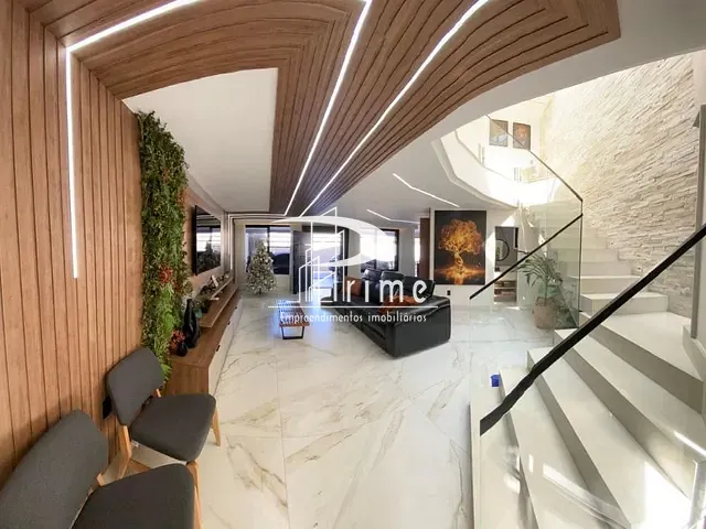 Casa com 219m² 3 quartos e 5 banheiros, à venda, no bairro Camboinhas em Niterói