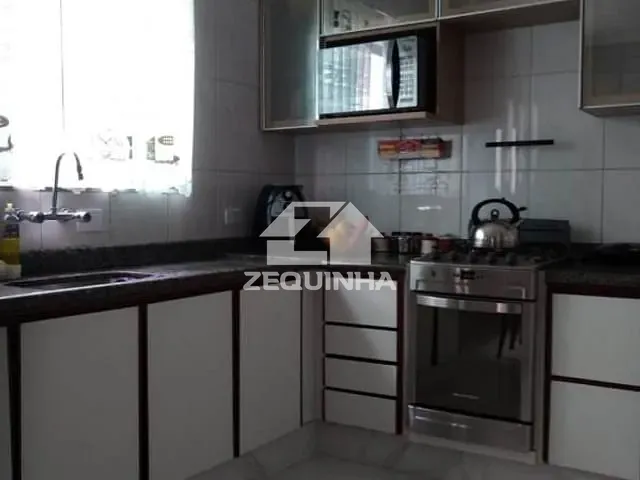 Casa com 125m² 3 quartos e 4 banheiros, à venda, no bairro Jaguaribe em Osasco