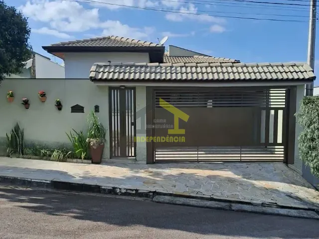 Casa com 300m² 3 quartos e 4 banheiros, à venda, no bairro Giardino D  Itália em Itatiba