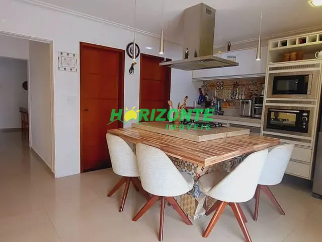 Casa 4 quartos e 5 banheiros, à venda, no bairro Bairro do Grama em Caçapava